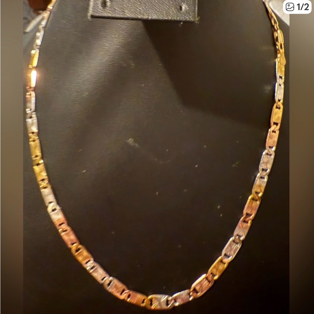 TR—34 Elegant .925 Sterling Silver Sunburst Tri Colored Necklace